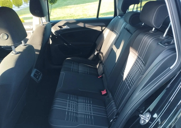Volkswagen Golf cena 38900 przebieg: 198000, rok produkcji 2015 z Szczucin małe 596